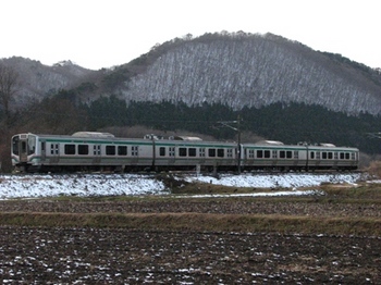 Senzan Line721-04a.jpg