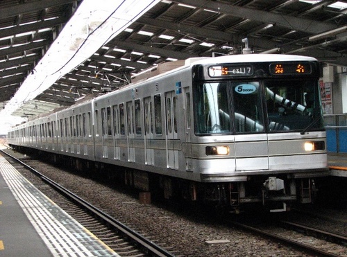 Tokyo-Metro 03-312a.jpg