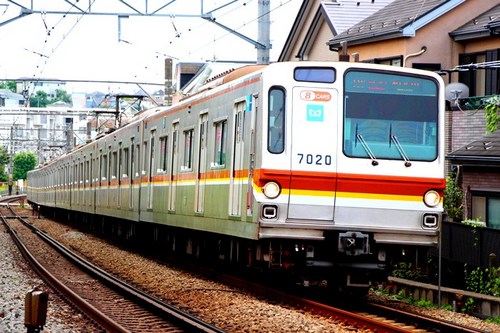 Tokyo Metro 7000-307a.jpg