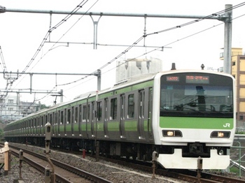 Yamanote E231-500-14.jpg